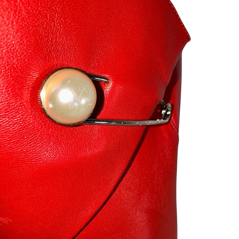 Nine West RED Leather Quitit Ankle Boots 4" Heels Pearl Safety Pin Accent 8.5M - Picture 2 of 11